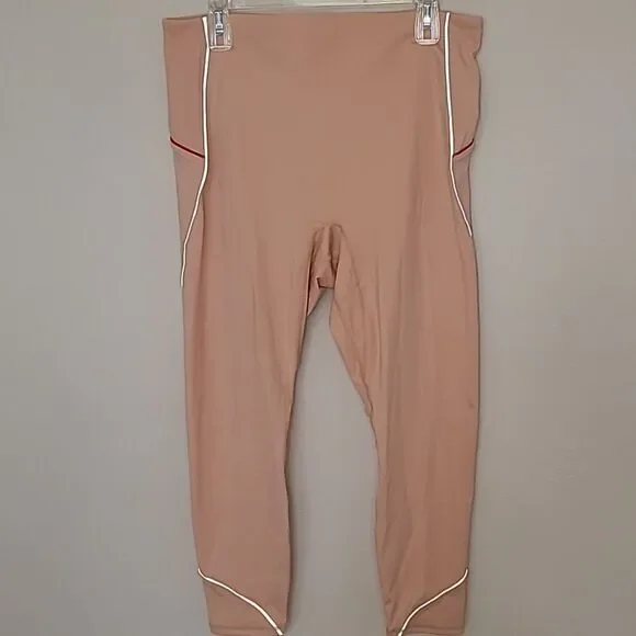 Fabletics Motion 365 Legging Size 1X - Picture 1 of 9